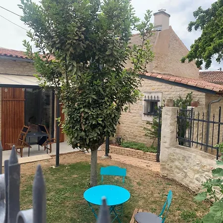Les Petits Jardins De Cissé De Charme Maison d'hôtes