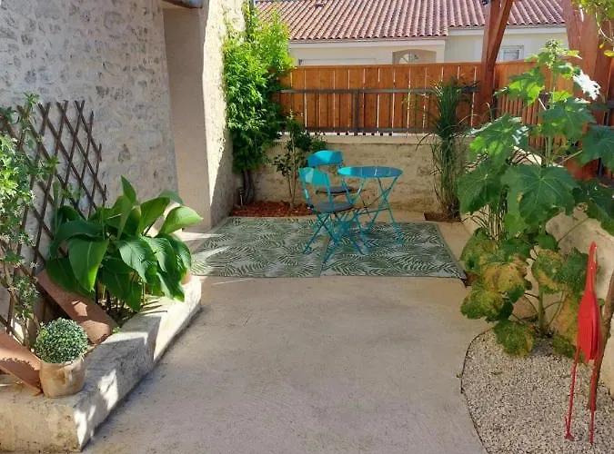 Les Petits Jardins De De Charme 3* Cisse